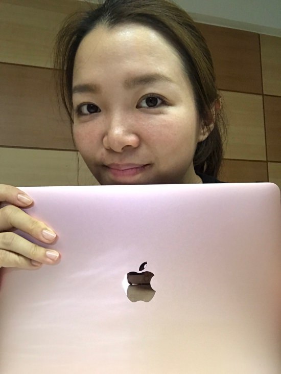 輕巧筆電推薦 | Apple。MacBook 12&#8242; 我和我的輕巧時尚小粉紅 @林飛比。玩美誌