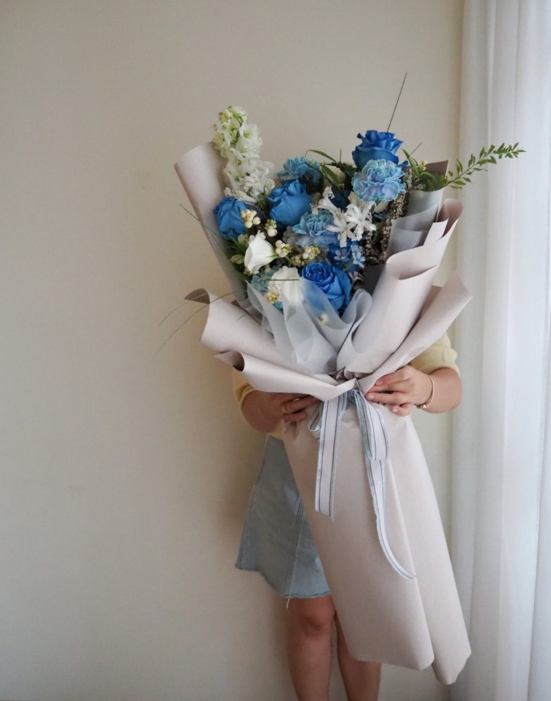 【韓式花藝課程】進階花束包裝學什麼？硬款牛皮紙、特殊材質、巨型花束都是新挑戰！ @林飛比。玩美誌