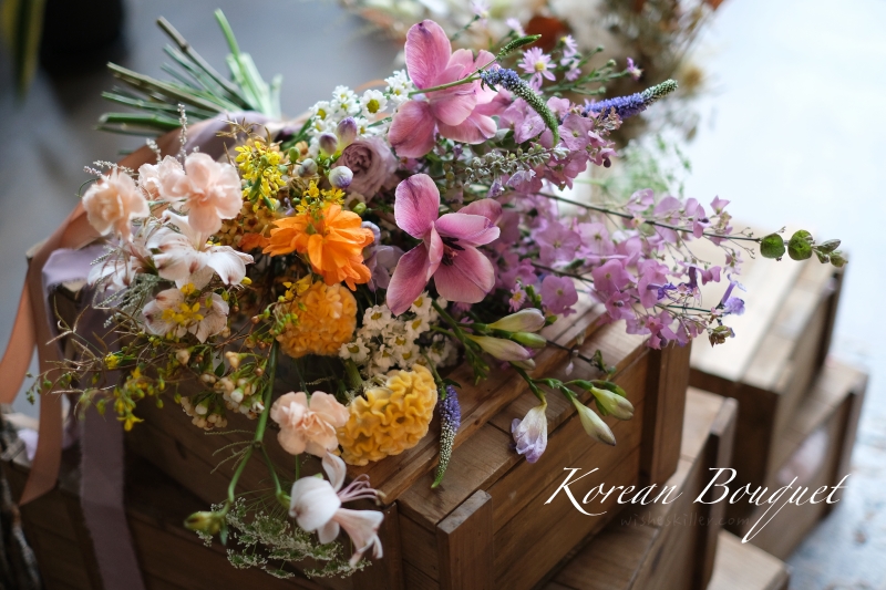 捧花課程分享 | 椛塢記事。韓式捧花，細碎花材堆疊出來的浪漫質感 @林飛比。玩美誌