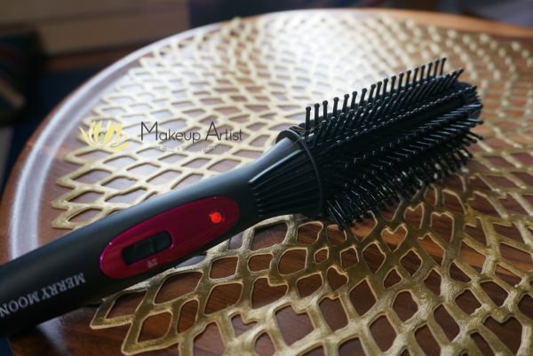 髮型工具推薦 | 中長髮適用 MerryMoon。八排式電熱造型梳，會梳頭髮就能整理 @林飛比。玩美誌