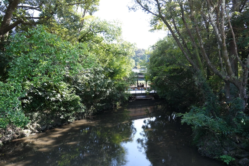 三重景點 | 伊勢 神宮。 日本人一輩子都要去一次的心靈故鄉，讓人寧靜的森林神社 @林飛比。玩美誌