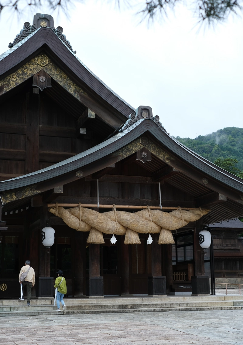 島根．出雲神社 | 出雲大社。日本唯一神在月的結緣故鄉，在此強化我們的緣分 @林飛比。玩美誌