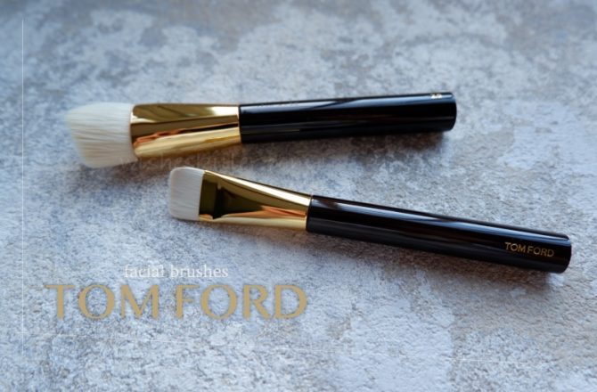 美系專櫃粉底刷 | TOM FORD。底妝類(粉底/高光修容)刷具，就～不知該多說什麼的好用！