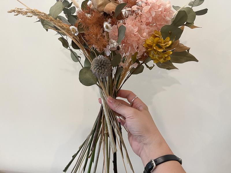 桃園植物手作分享 | 乾燥花藝課程(二)，原來包裝花束才是大BOSS！ @林飛比。玩美誌