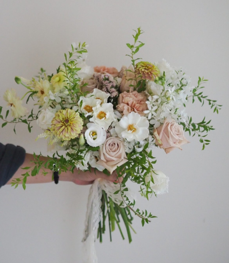 【韓式花藝課程】四種不同風格捧花，新娘們你選好了嗎？！ @林飛比。玩美誌