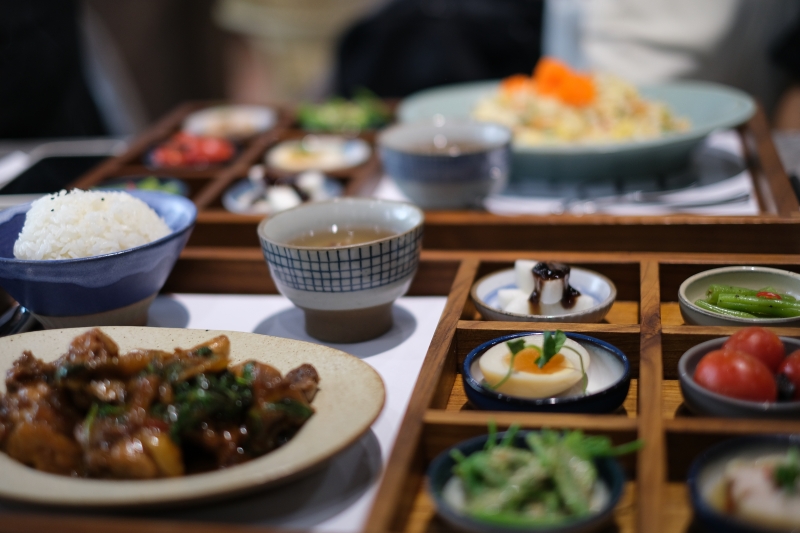 新竹竹北餐廳推薦 | 小院子．台食茶館。回頭率超高的台式簡餐，餐點飲料甜點都讚讚！ @林飛比。玩美誌