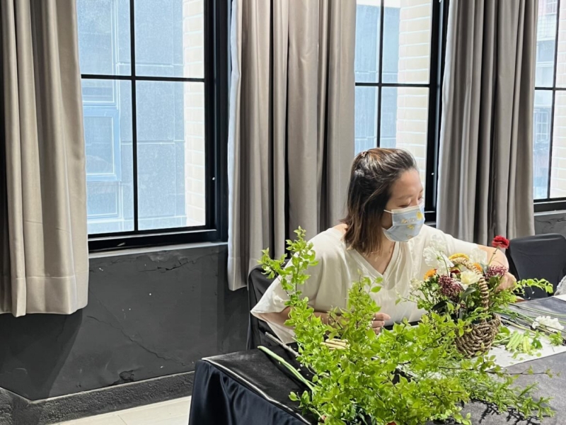 【韓式花藝課程】初階入門課程，進一步了解對於花草的興趣 @林飛比。玩美誌