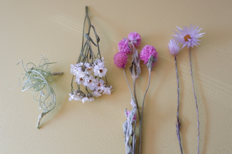 線上花藝課程分享 | 花研。母親節永生花禮，親手設計媽咪專屬小盆花 @林飛比。玩美誌